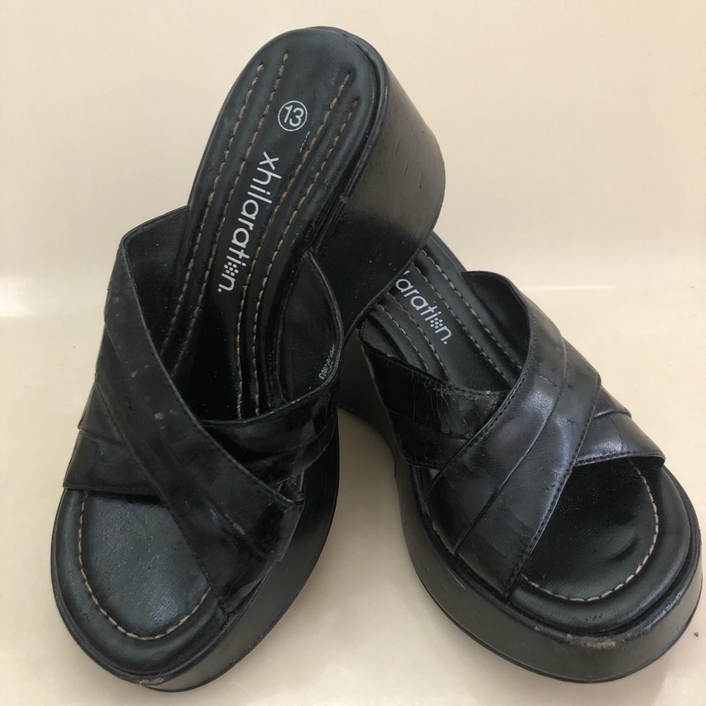 Girls adorable platform shoes!